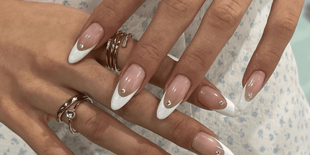 18 Almond French Tip Ideas For a Chic Fall Manicure