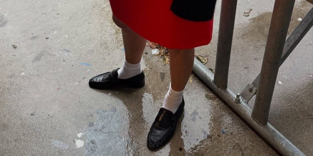 7 Fall Loafer Outfit Ideas That Give Model Off-Duty Energy