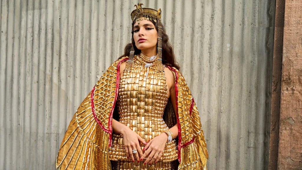 A Look at Elizabeth Taylor’s Many On-Screen Bulgari Moments