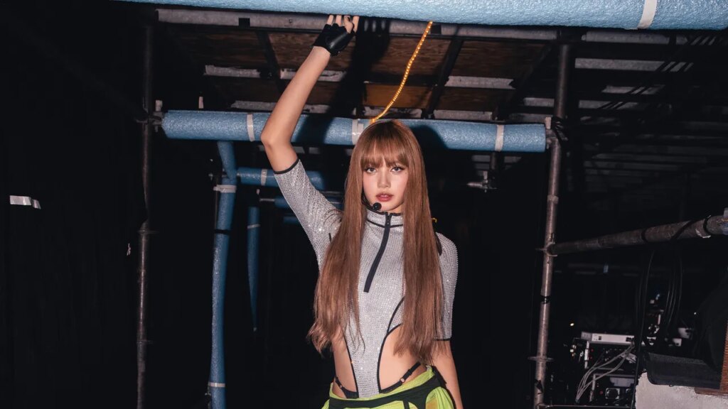 Lisa’s Stylists Brett Alan Nelson and Nan Nist on What Makes the Perfect Tour Look