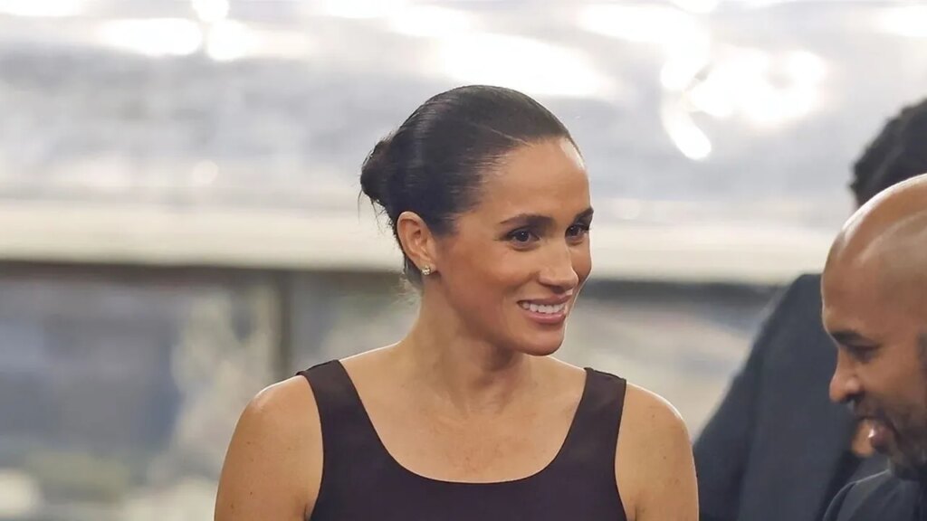 Meghan Markle Backs Monochrome for Her Fall Wardrobe