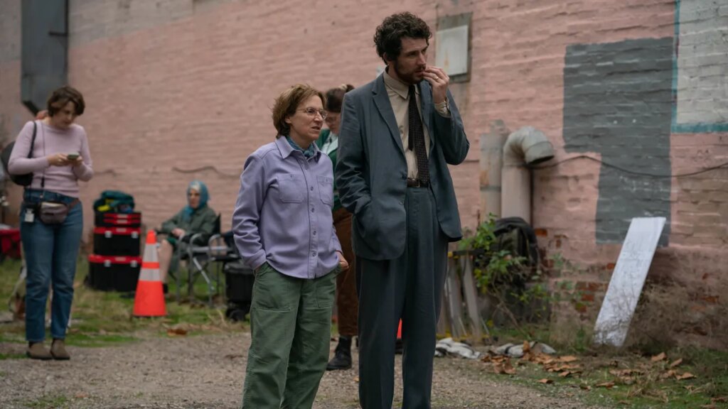 The Art of the Steal: Director Kelly Reichardt Talks ‘The Mastermind’