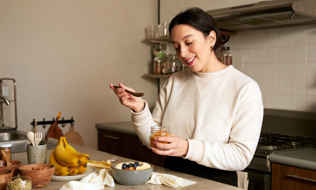 The Fiber-Filled Breakfast That's Perfect For Fall, From A Neurologist